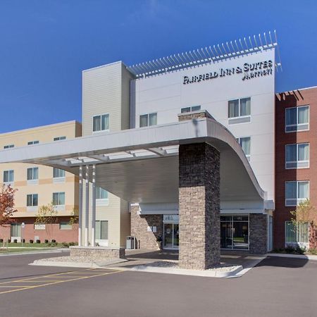 Fairfield Inn & Suites By Marriott Detroit Кантон Экстерьер фото