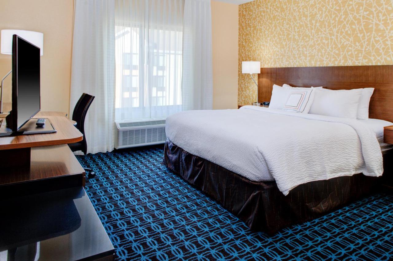 Fairfield Inn & Suites By Marriott Detroit Кантон Экстерьер фото
